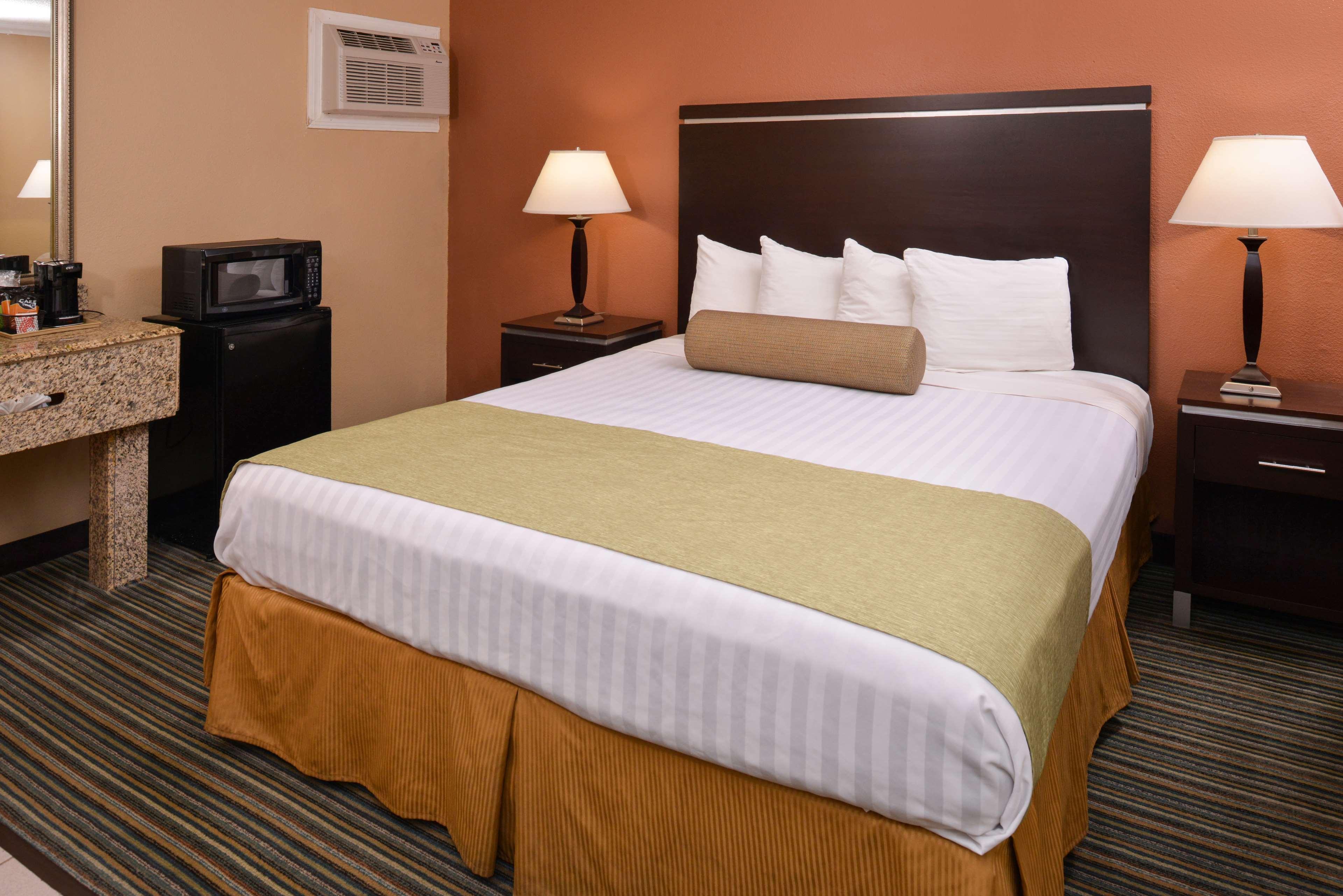 Best Western Courtesy Inn Hotel - Anaheim Resort At The Park Exteriér fotografie