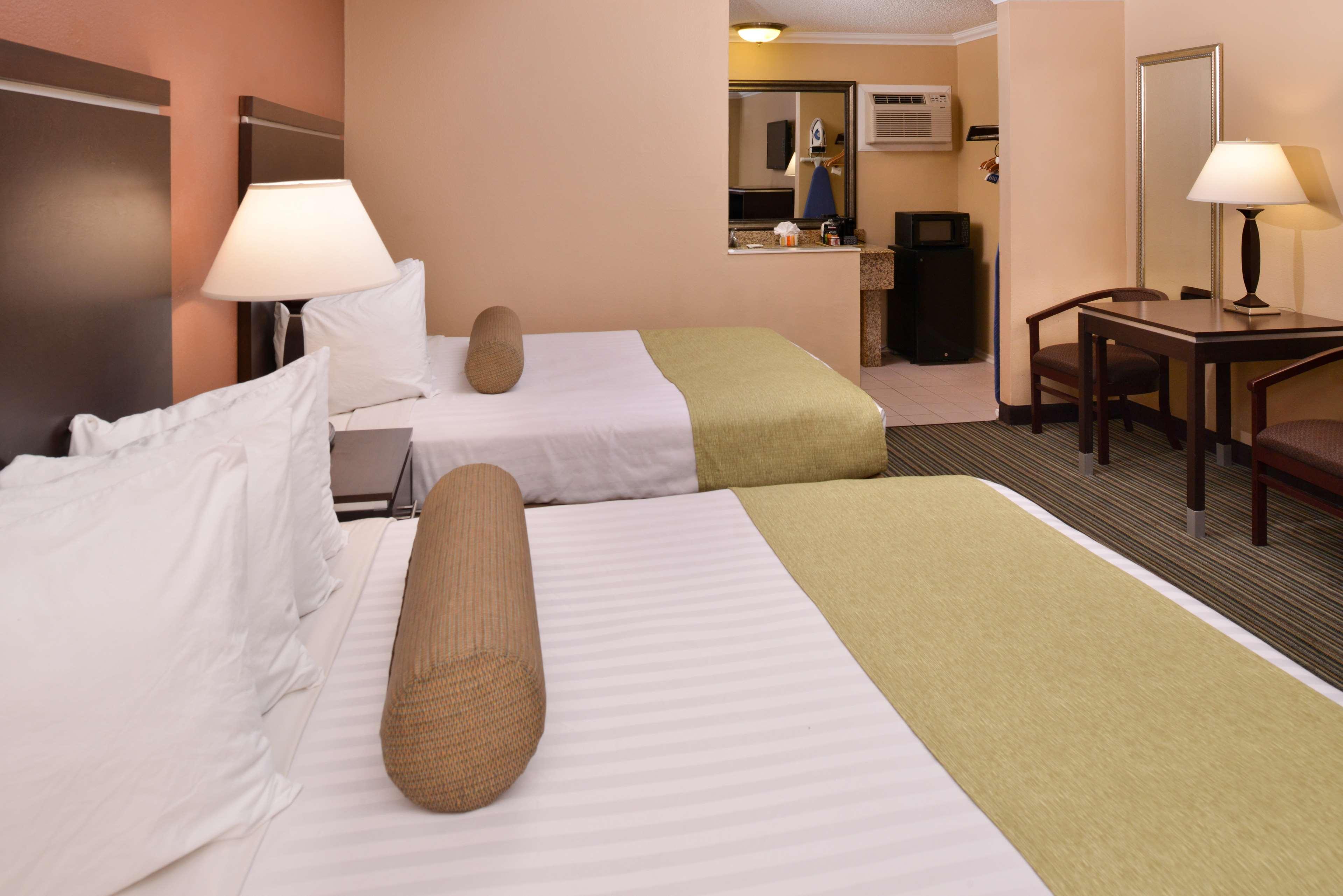 Best Western Courtesy Inn Hotel - Anaheim Resort At The Park Exteriér fotografie