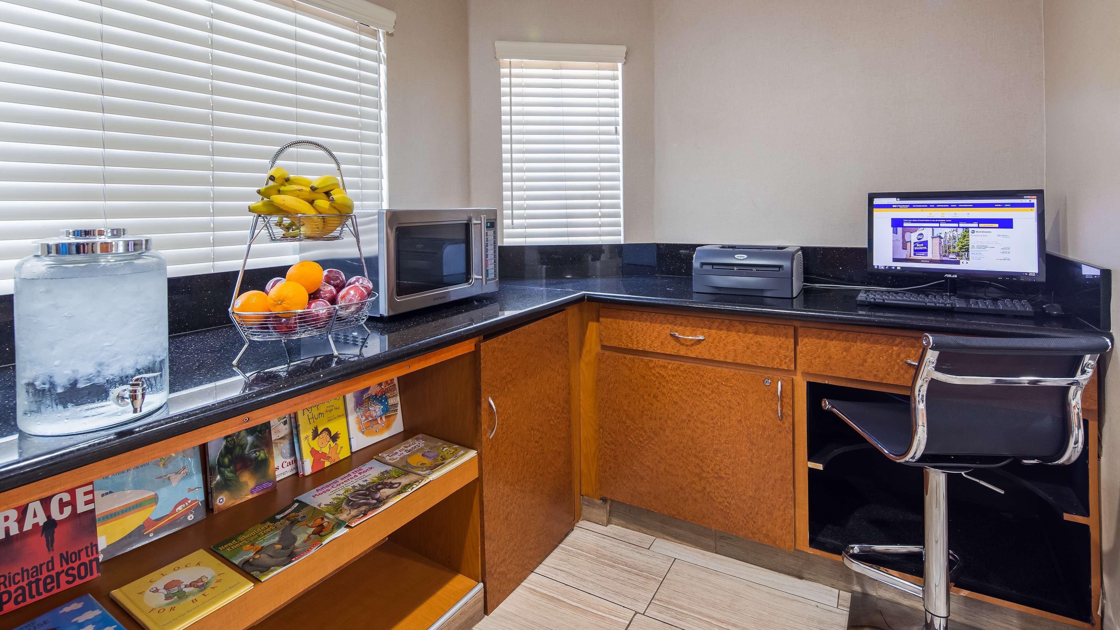 Best Western Courtesy Inn Hotel - Anaheim Resort At The Park Exteriér fotografie