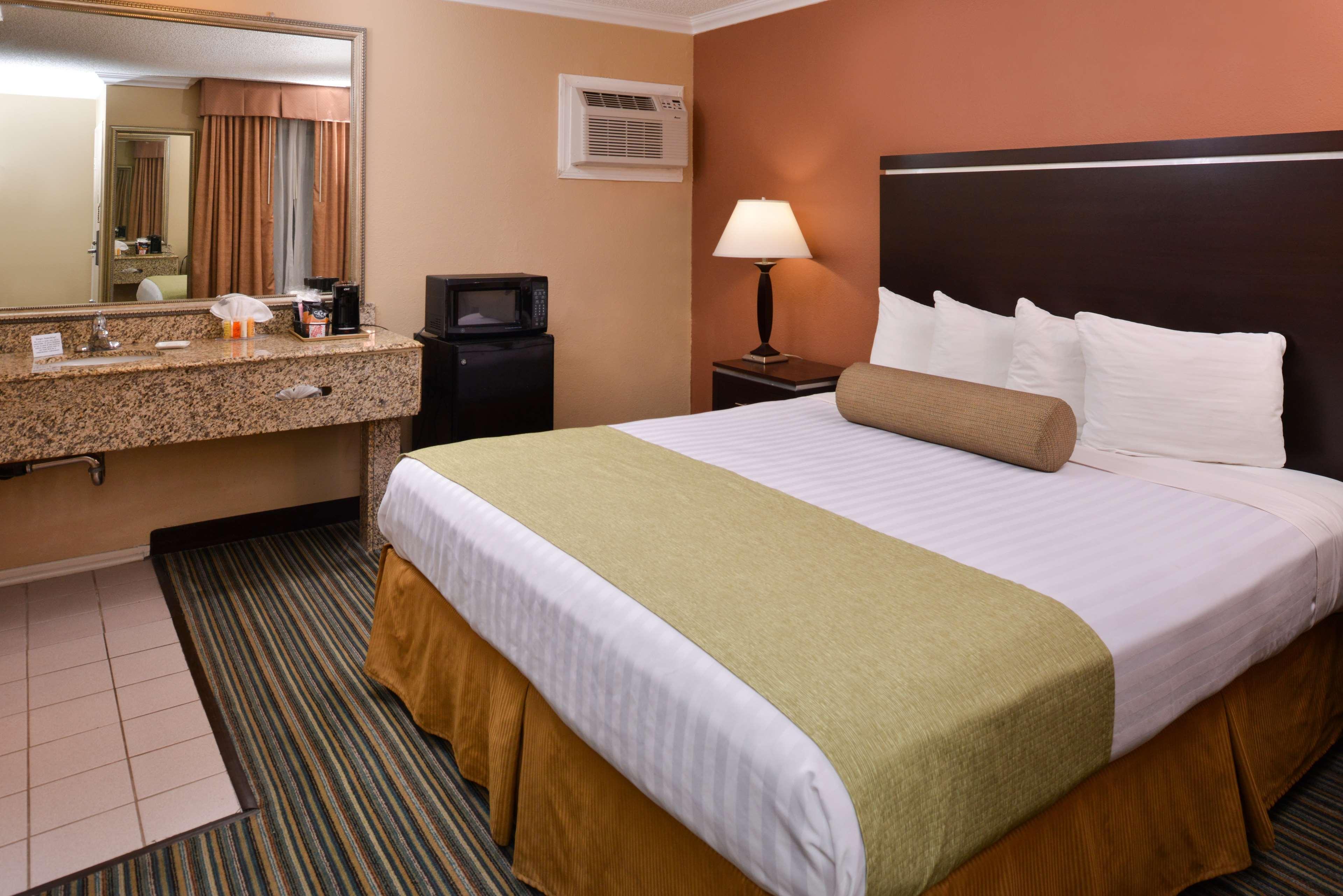 Best Western Courtesy Inn Hotel - Anaheim Resort At The Park Exteriér fotografie