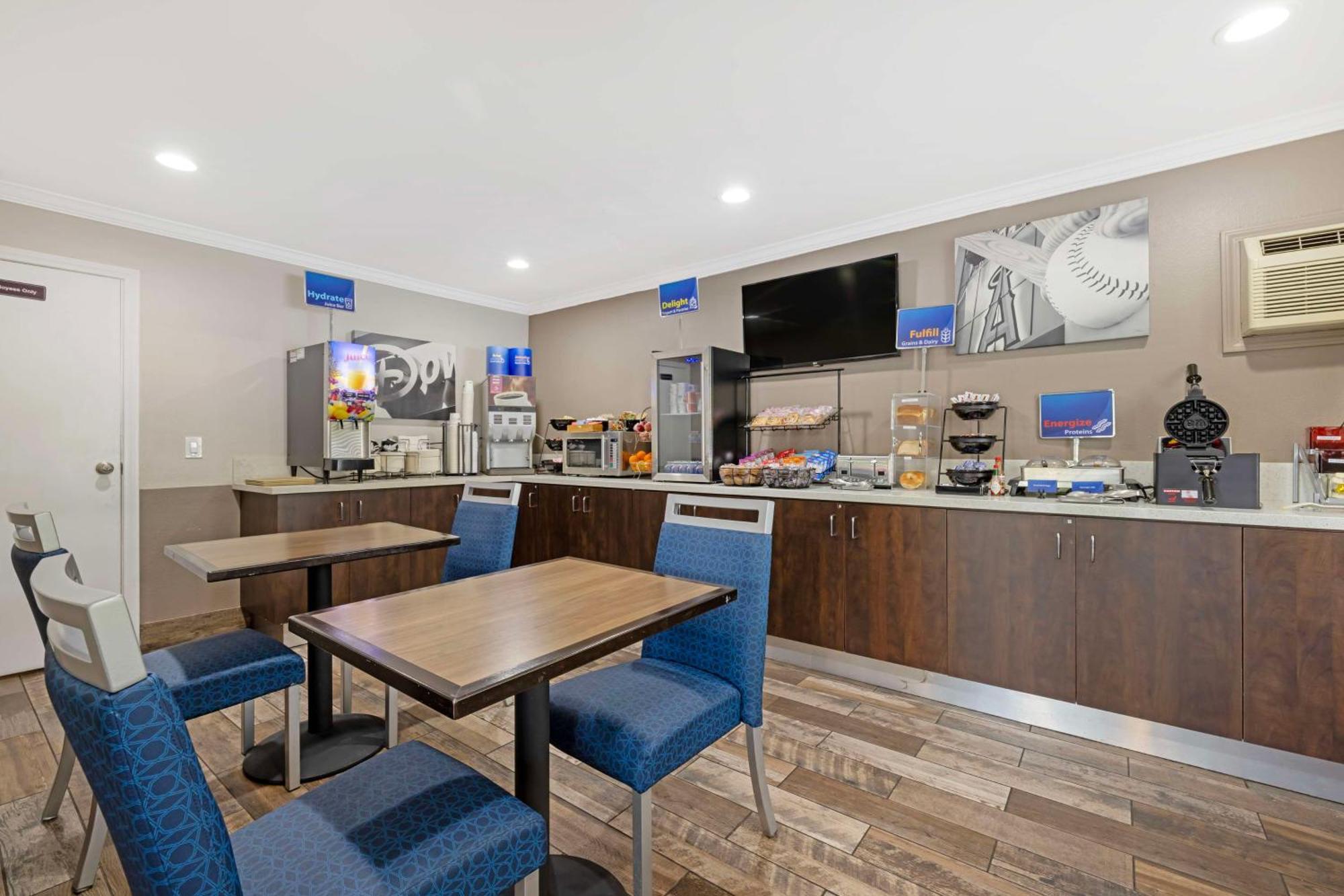 Best Western Courtesy Inn Hotel - Anaheim Resort At The Park Exteriér fotografie