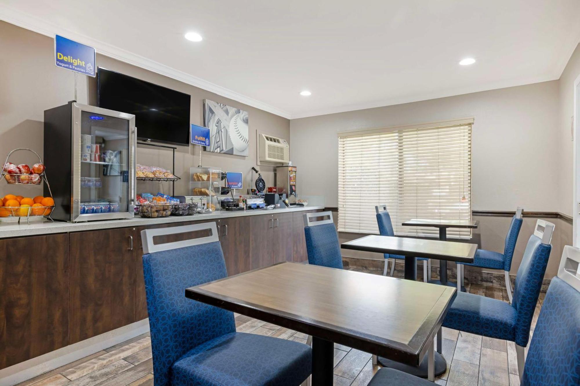 Best Western Courtesy Inn Hotel - Anaheim Resort At The Park Exteriér fotografie